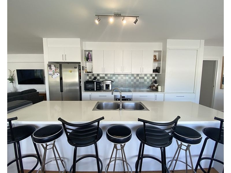 10 Bare Bluff Road, Sapphire Beach NSW 2450