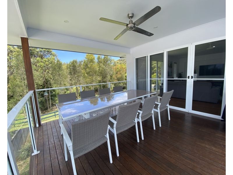 10 Bare Bluff Road, Sapphire Beach NSW 2450
