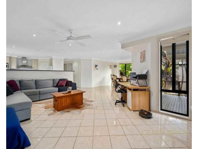 31 Crabbe Street, Woolgoolga NSW 2456