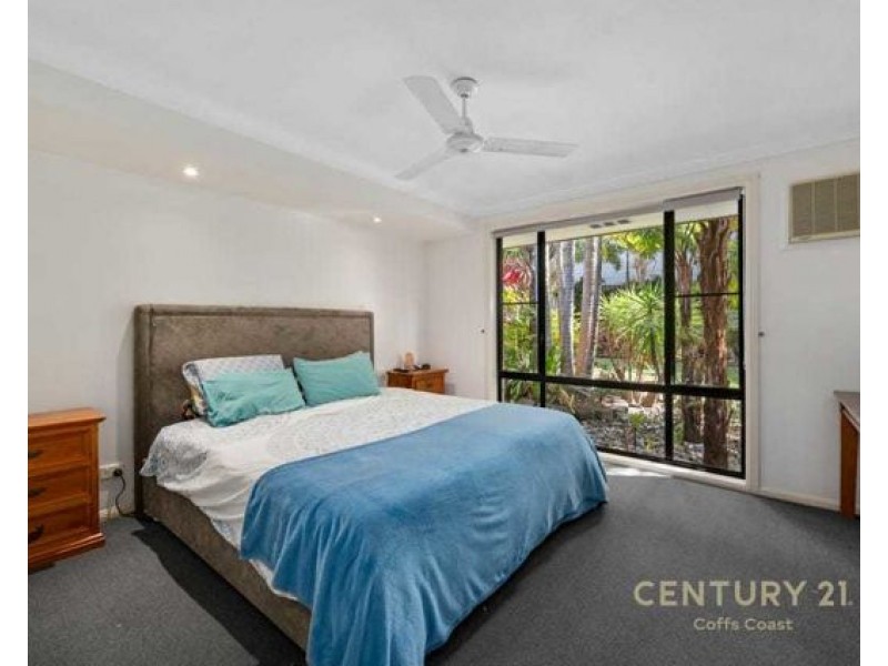 31 Crabbe Street, Woolgoolga NSW 2456