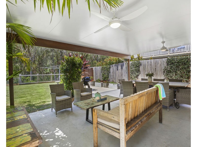 27 Fiddaman Rd, Emerald Beach NSW 2456