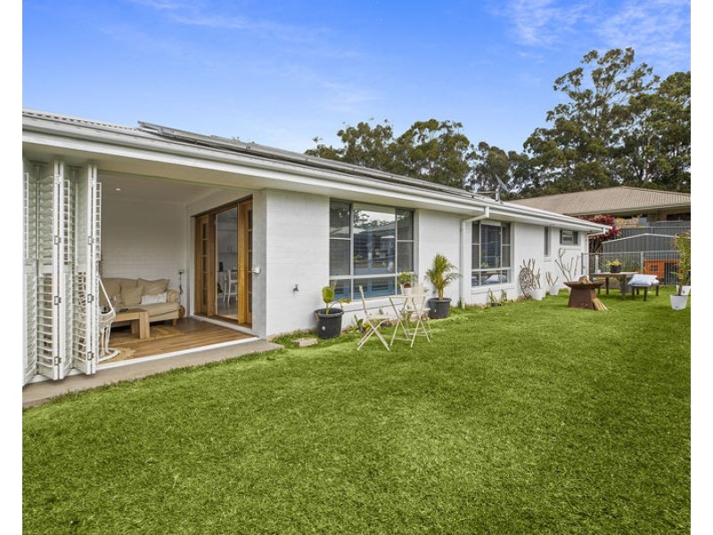 3 Pearl Place, Sandy Beach NSW 2456