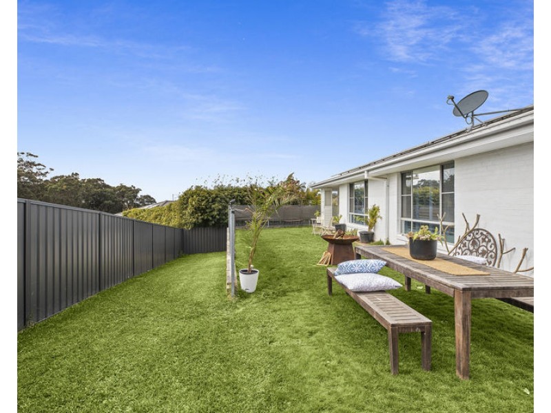3 Pearl Place, Sandy Beach NSW 2456