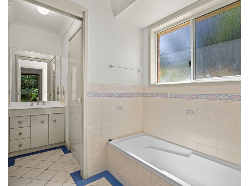 13 Ashmore Close, Boambee East NSW 2452