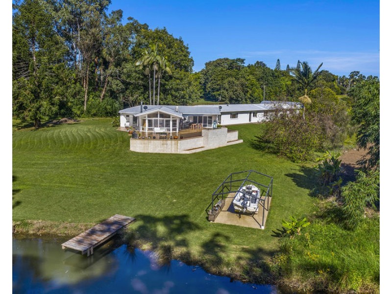 282 Pine Creek Way, Bonville NSW 2441