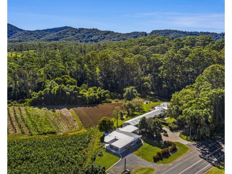 282 Pine Creek Way, Bonville NSW 2441