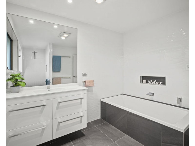 57 Reid Dr, Coffs Harbour NSW 2450