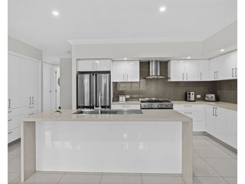 18 Watergum Close, Sapphire Beach NSW 2450