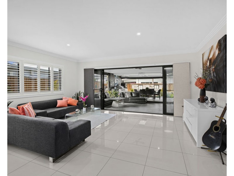 18 Watergum Close, Sapphire Beach NSW 2450