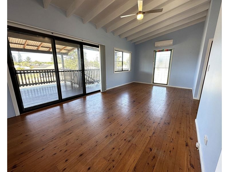 1B Honeysuckle Place, Mylestom NSW 2454