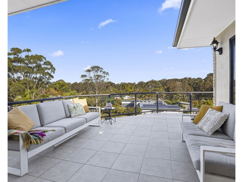 17 Topaz Drive, Emerald Beach NSW 2456
