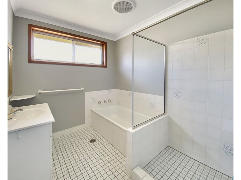 8 Smails Close, Woolgoolga NSW 2456