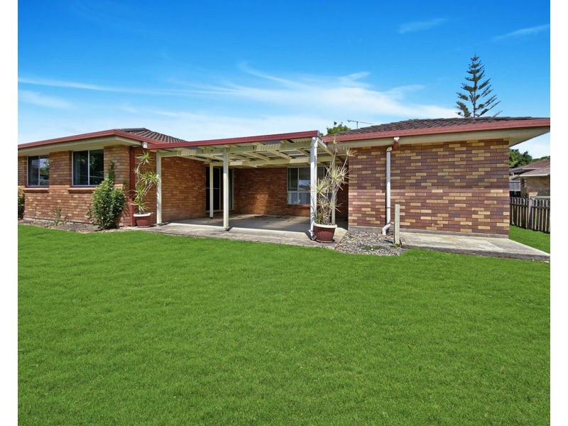 8 Smails Close, Woolgoolga NSW 2456