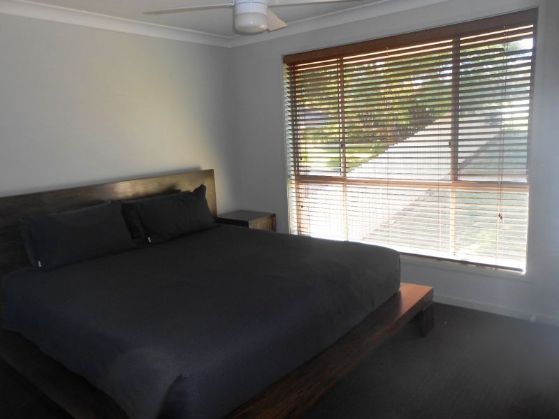 8 Oscar Ramsay Dr, Boambee East NSW 2452