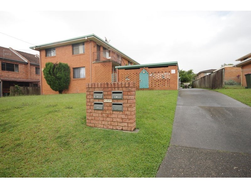 1/4 Wybalena Crescent, Toormina NSW 2452