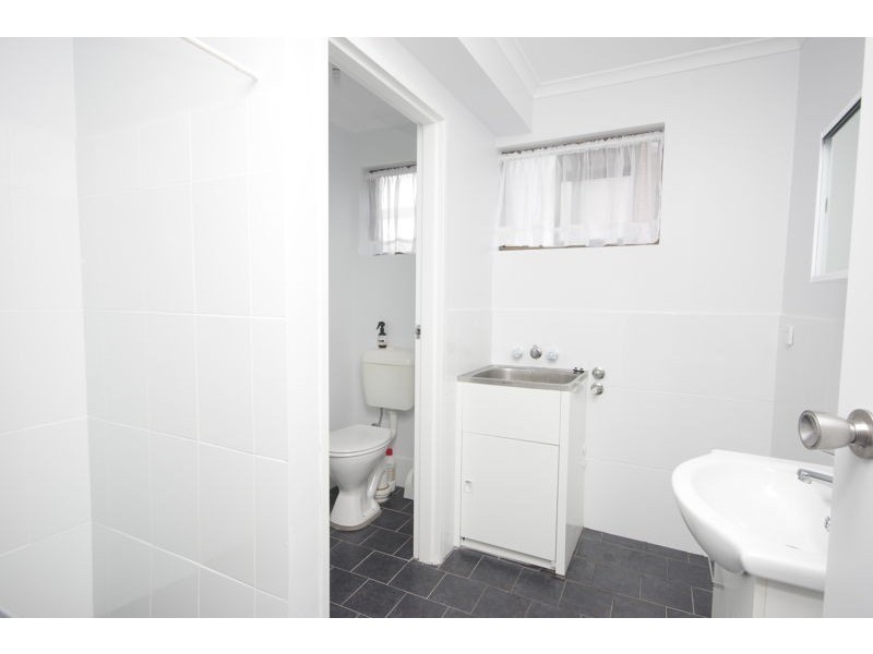 1/4 Wybalena Crescent, Toormina NSW 2452