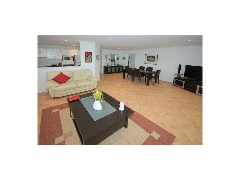 7 Beach Haven Court, Sapphire Beach NSW 2450