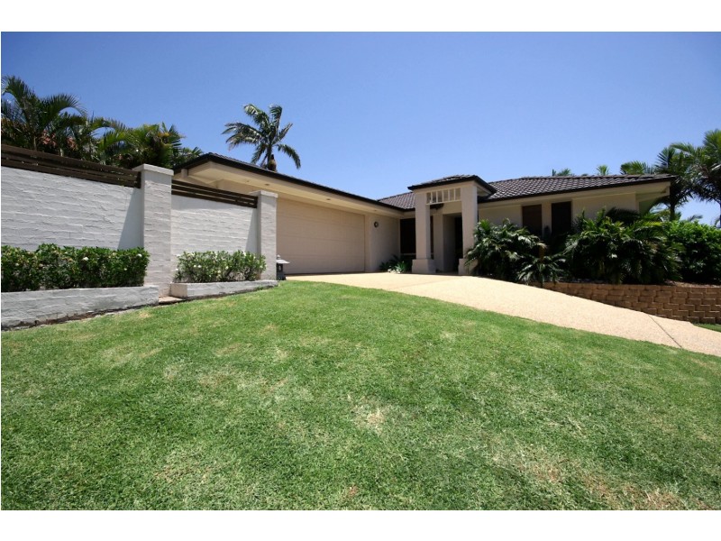 20 Bluewater Pl, Sapphire Beach NSW 2450