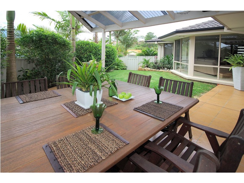 20 Bluewater Pl, Sapphire Beach NSW 2450