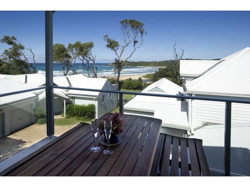 1/10 Diggers Headland Pl, Coffs Harbour NSW 2450