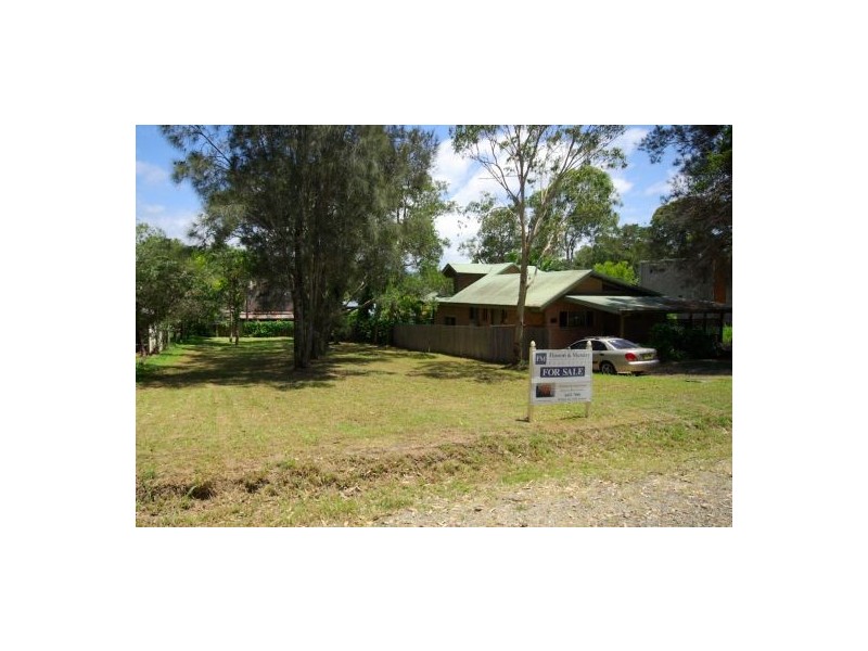 14 Bluff Rd, Emerald Beach NSW 2456