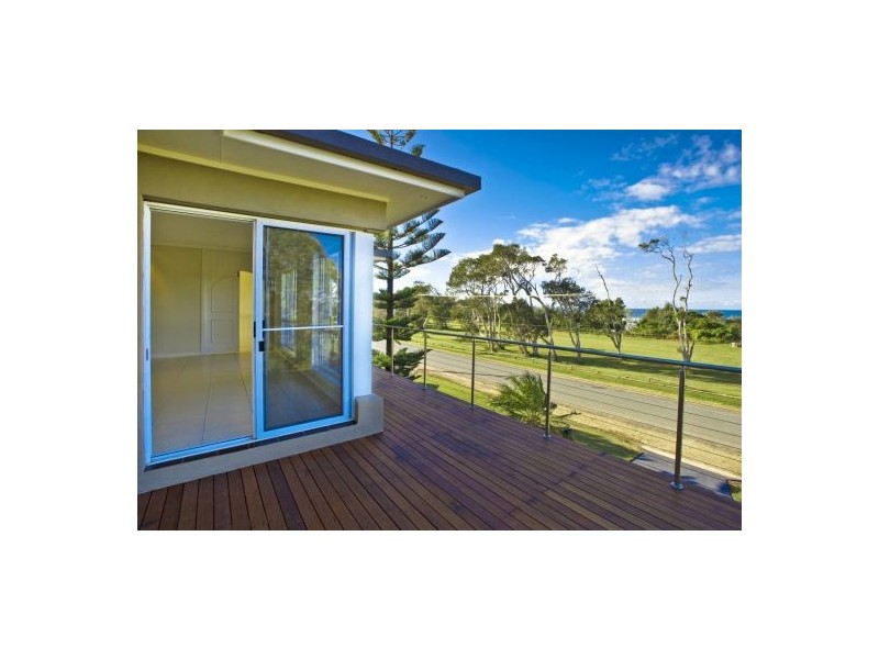36 Sandys Beach Drive (Sandy Beach), Coffs Harbour NSW 2450
