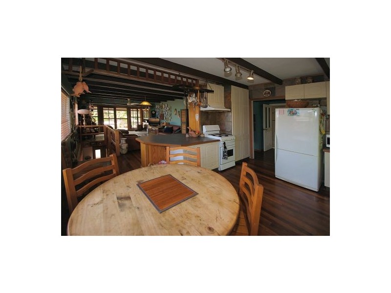 33 Bluff Road, Emerald Beach NSW 2456