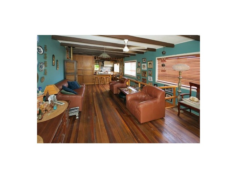 33 Bluff Road, Emerald Beach NSW 2456