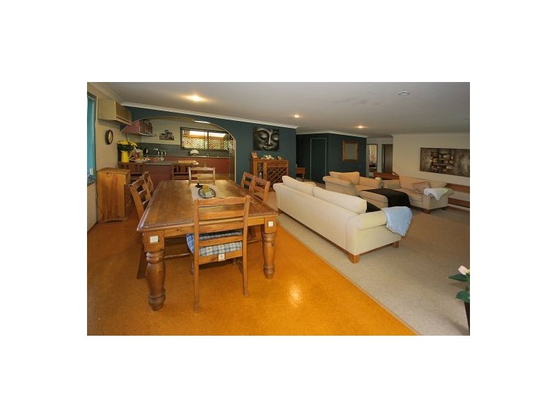 10 DUTTON CRES, Coffs Harbour NSW 2450