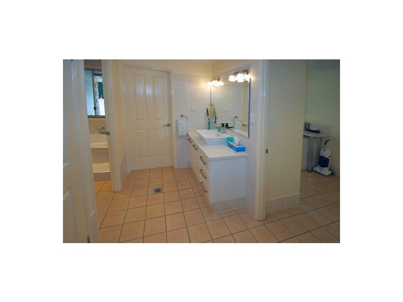 73 Braford Drive, Bonville NSW 2441