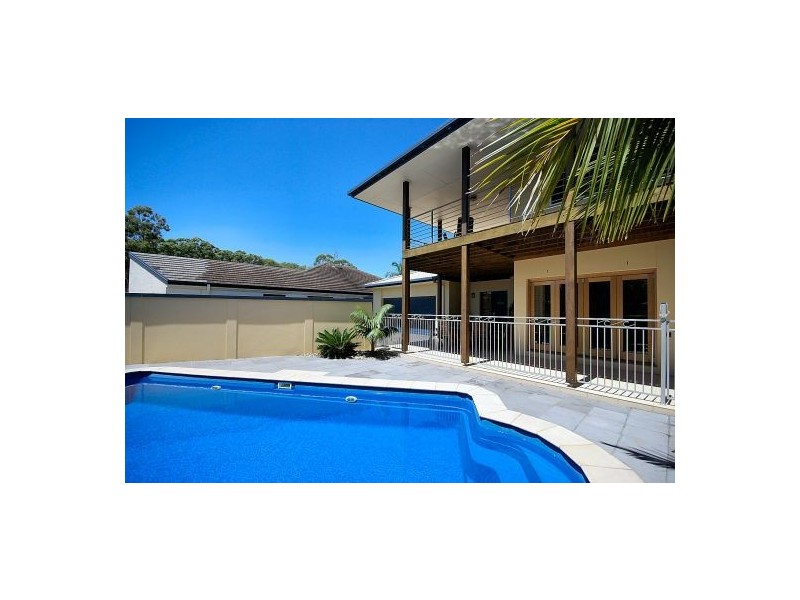 6 Serene Court, Sapphire Beach NSW 2450