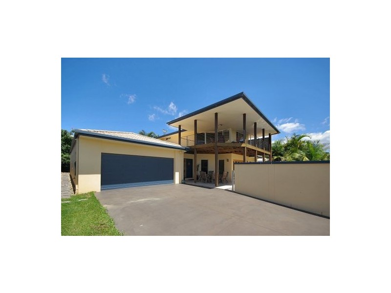 6 Serene Court, Sapphire Beach NSW 2450