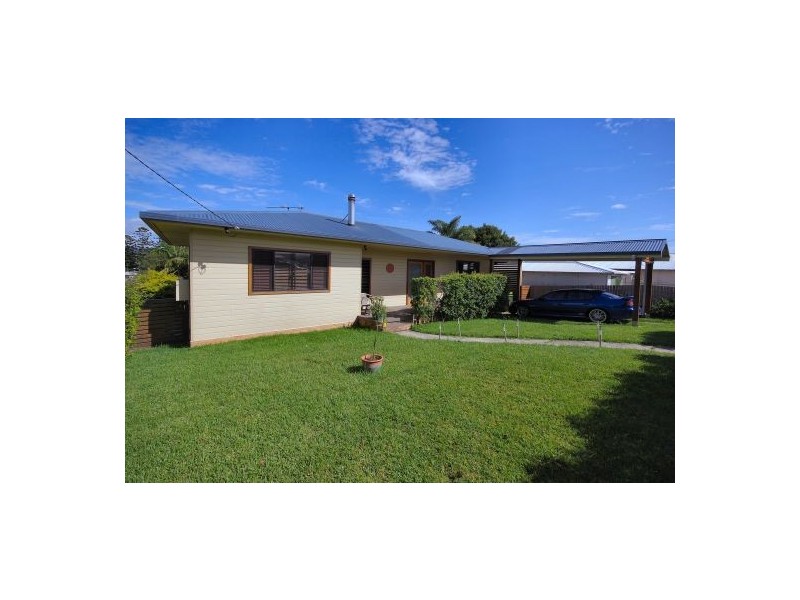12 Scarborough Street, Woolgoolga NSW 2456