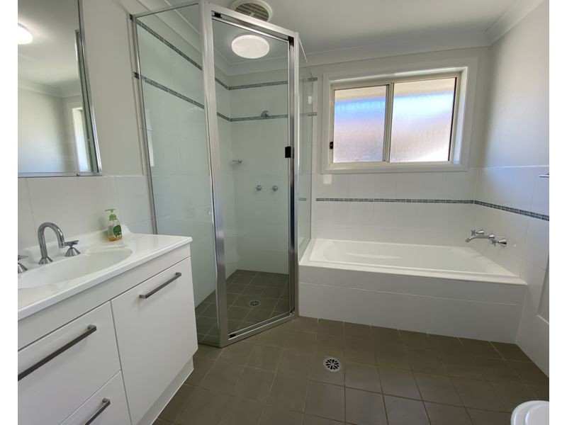 8 Carrall Close, Coffs Harbour NSW 2450