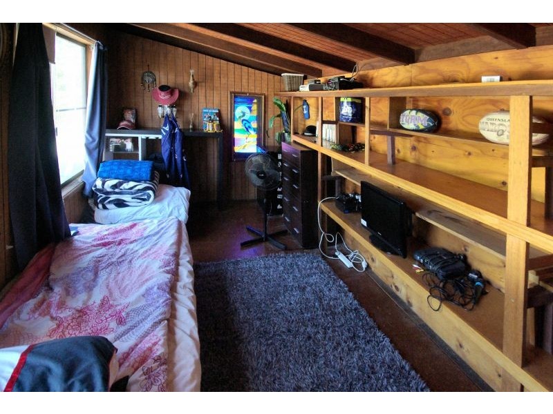 18 Campbell St, Safety Beach NSW 2456