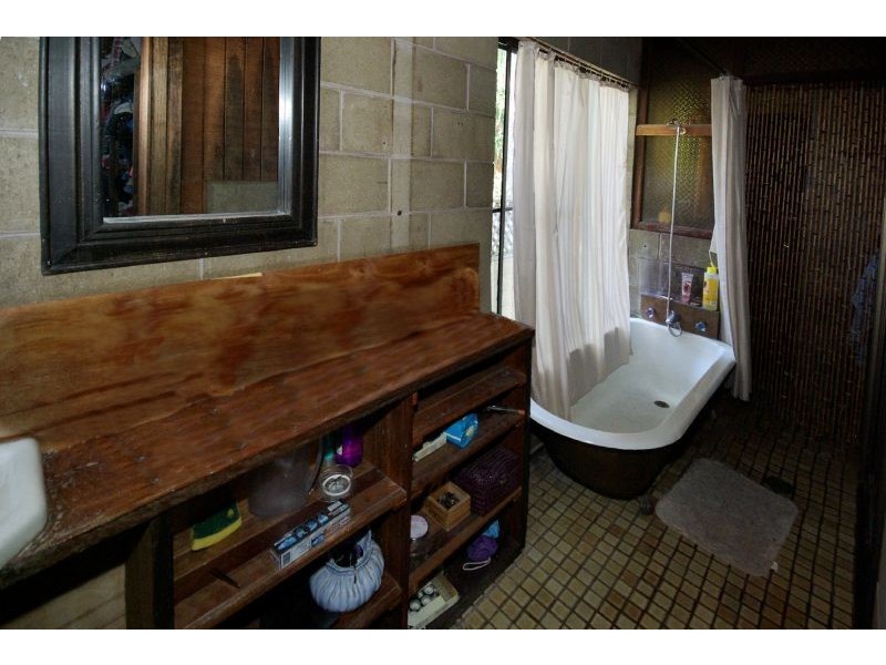 18 Campbell St, Safety Beach NSW 2456