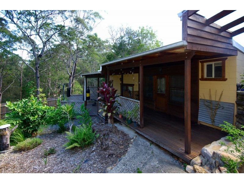 18 Campbell St, Safety Beach NSW 2456