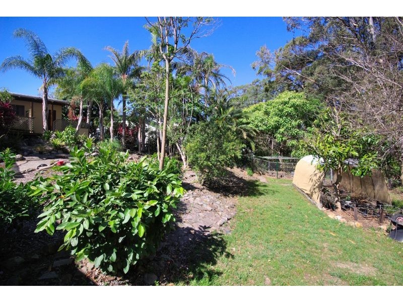 18 Campbell St, Safety Beach NSW 2456
