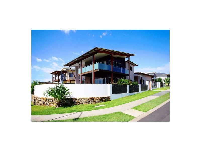 10 Paperbark Street, Sapphire Beach NSW 2450