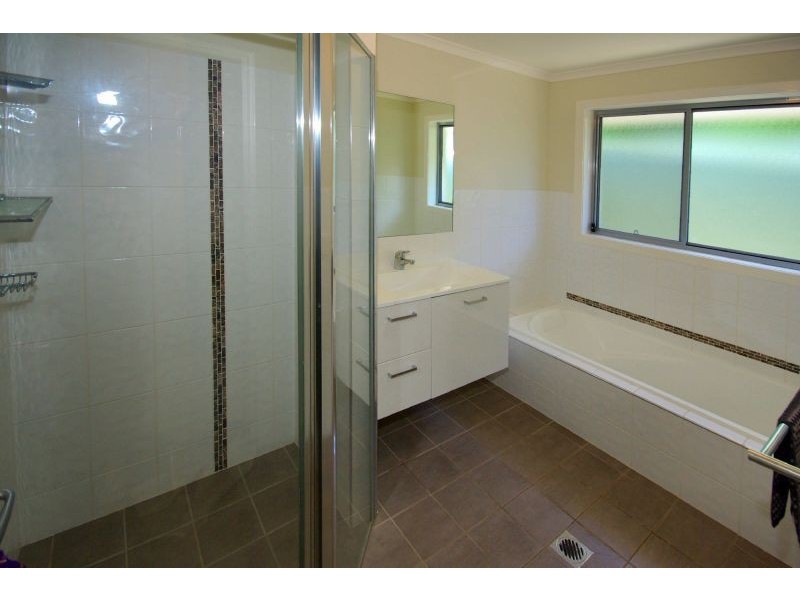 9 Ceanothus Cl, Coffs Harbour NSW 2450