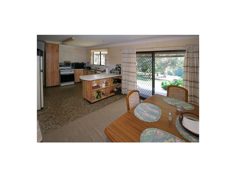 24 Taloumbi Rd, Coffs Harbour NSW 2450