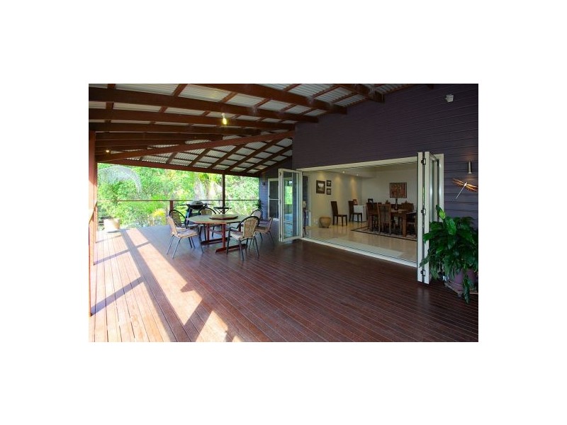 15 Bakker Drive, Bonville NSW 2441