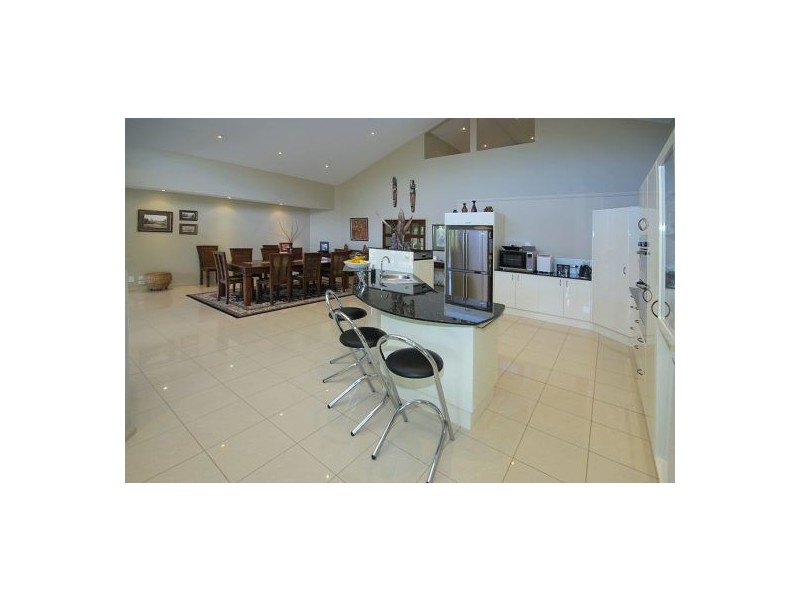 15 Bakker Drive, Bonville NSW 2441