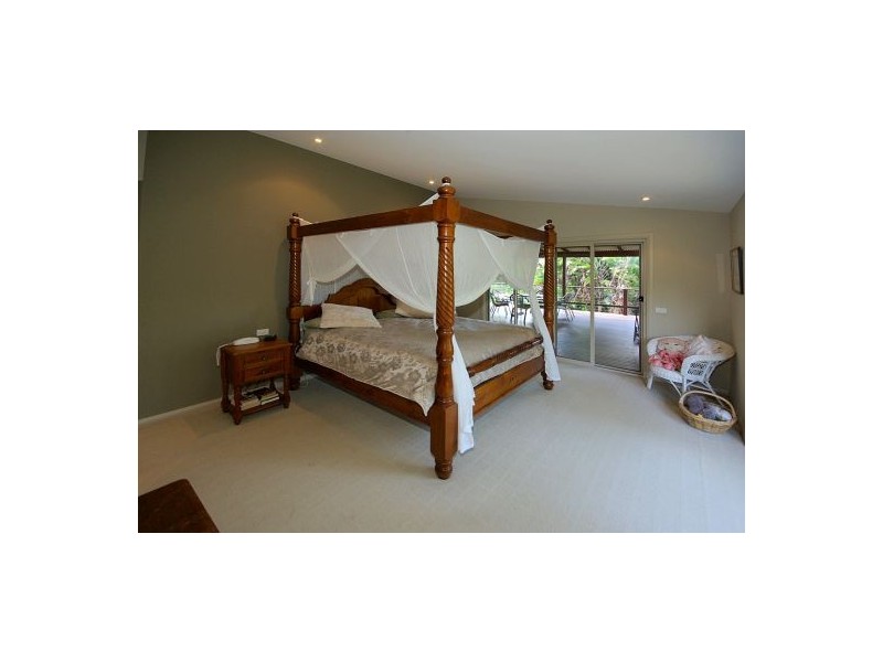 15 Bakker Drive, Bonville NSW 2441