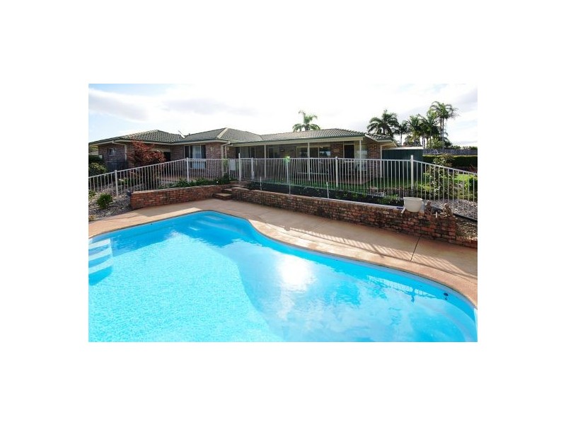 4 Golden Grove, Boambee East NSW 2452