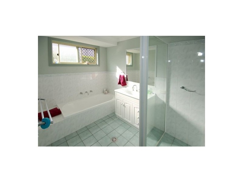 4 Golden Grove, Boambee East NSW 2452