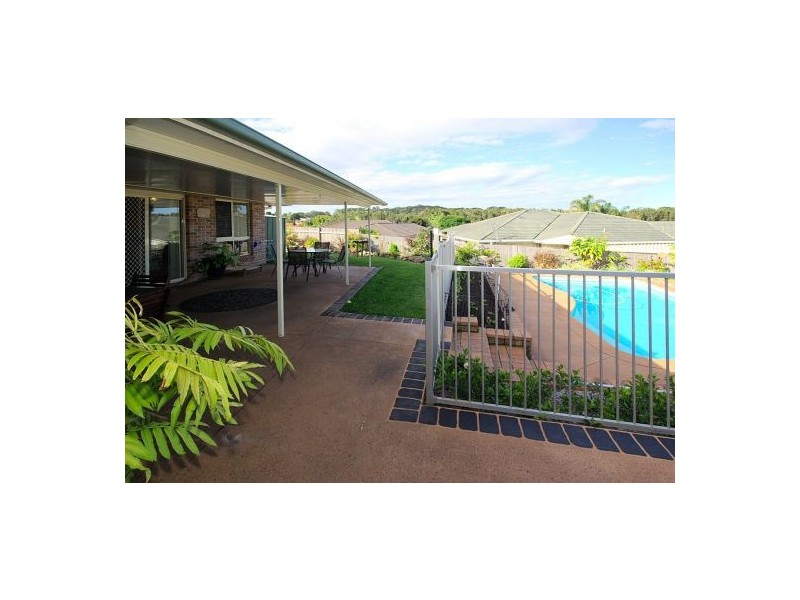 4 Golden Grove, Boambee East NSW 2452