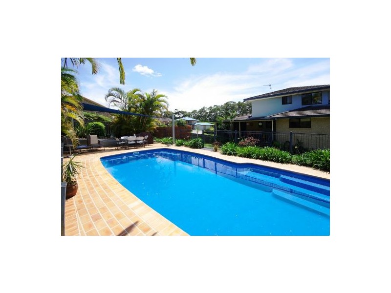 13 Meadowlands Cres, Coffs Harbour NSW 2450