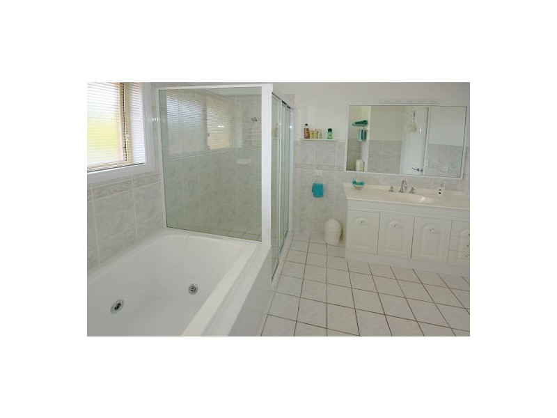 17 Timbertops Dr, Coffs Harbour NSW 2450