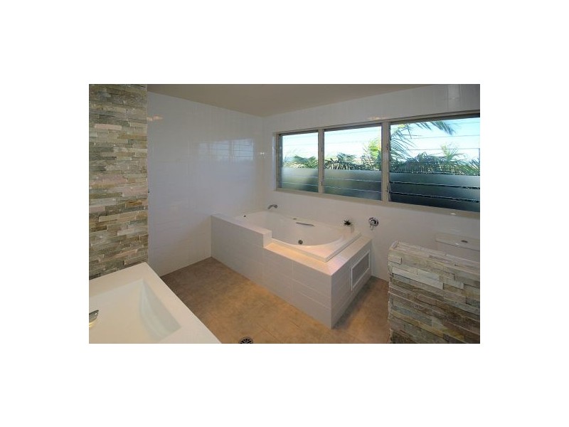 17 Macauleys Headland, Coffs Harbour NSW 2450